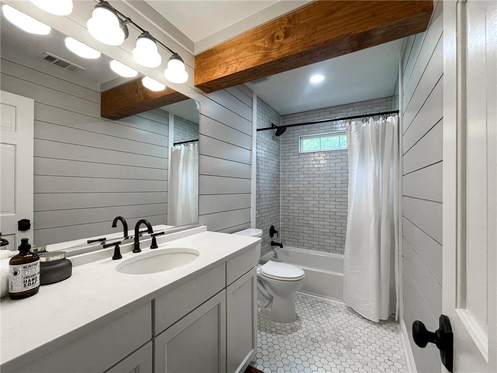 2525 Ashbourne Drive