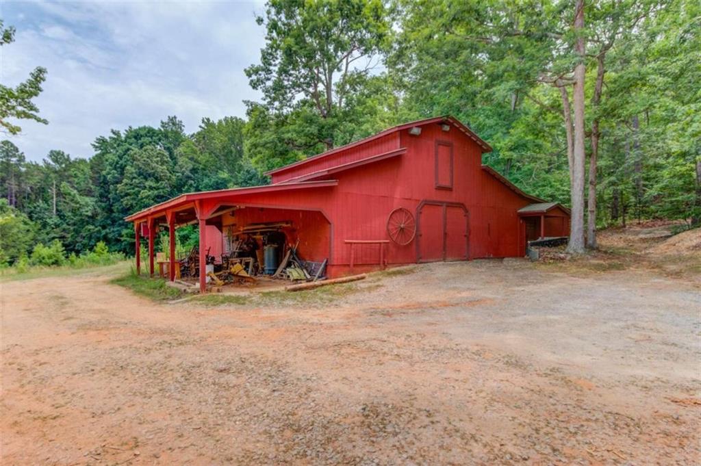 2358 E Maddox Road