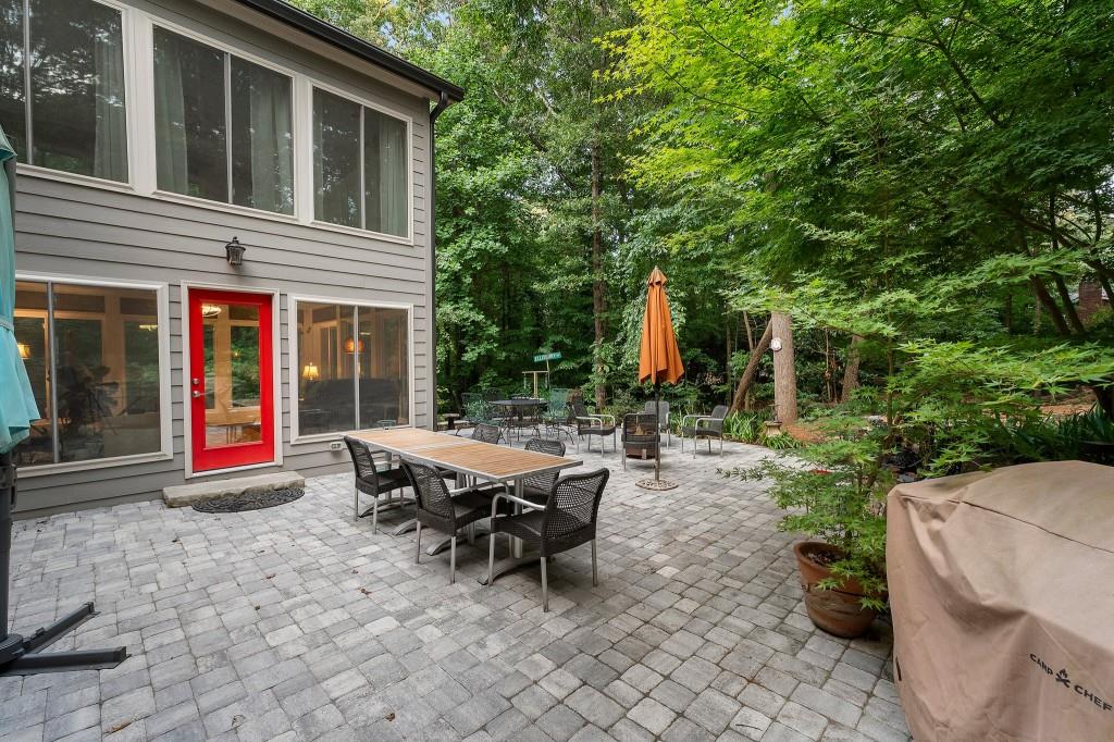 2383 Riverglenn Circle