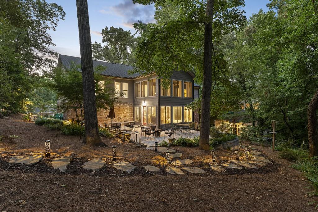 2383 Riverglenn Circle