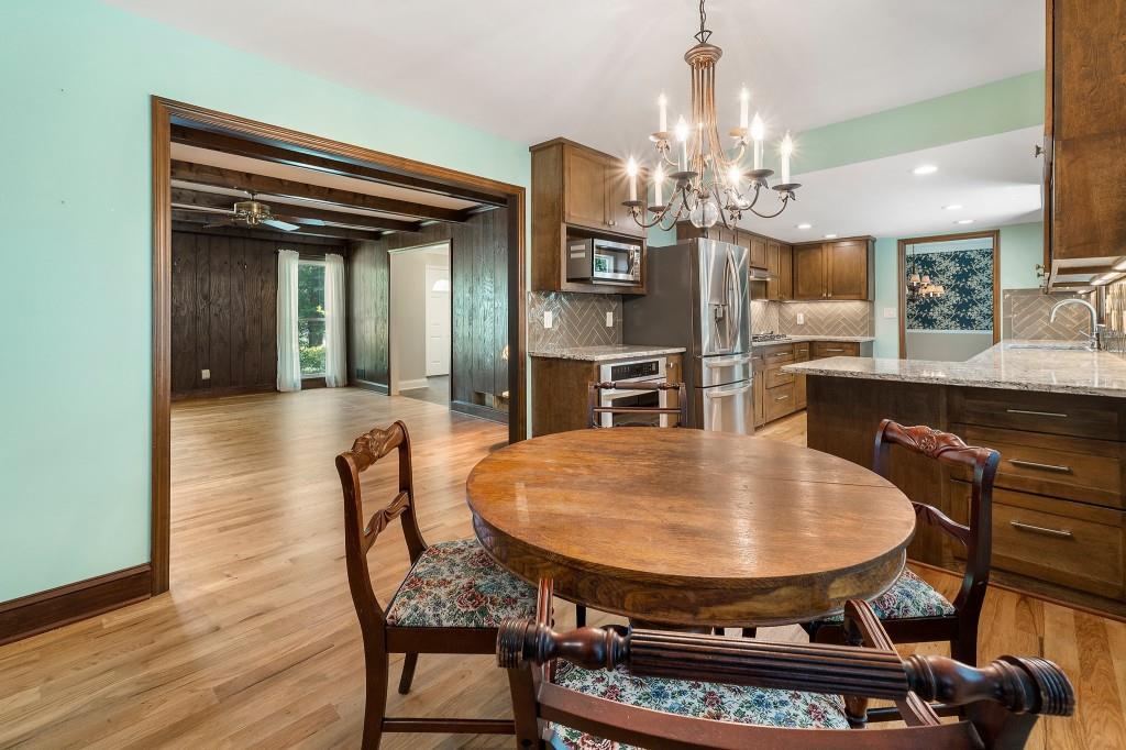 2383 Riverglenn Circle