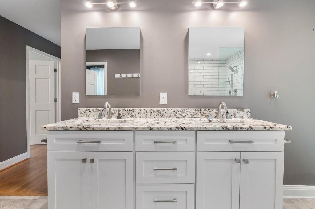 2383 Riverglenn Circle