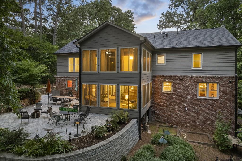 2383 Riverglenn Circle