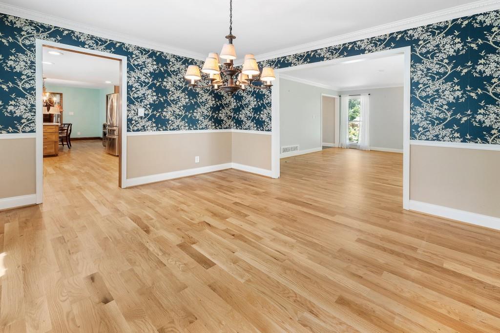 2383 Riverglenn Circle