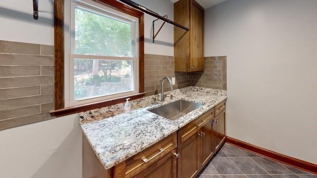 2383 Riverglenn Circle