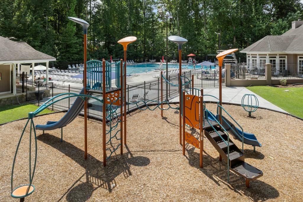 2383 Riverglenn Circle