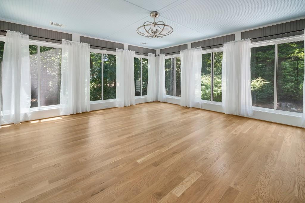 2383 Riverglenn Circle