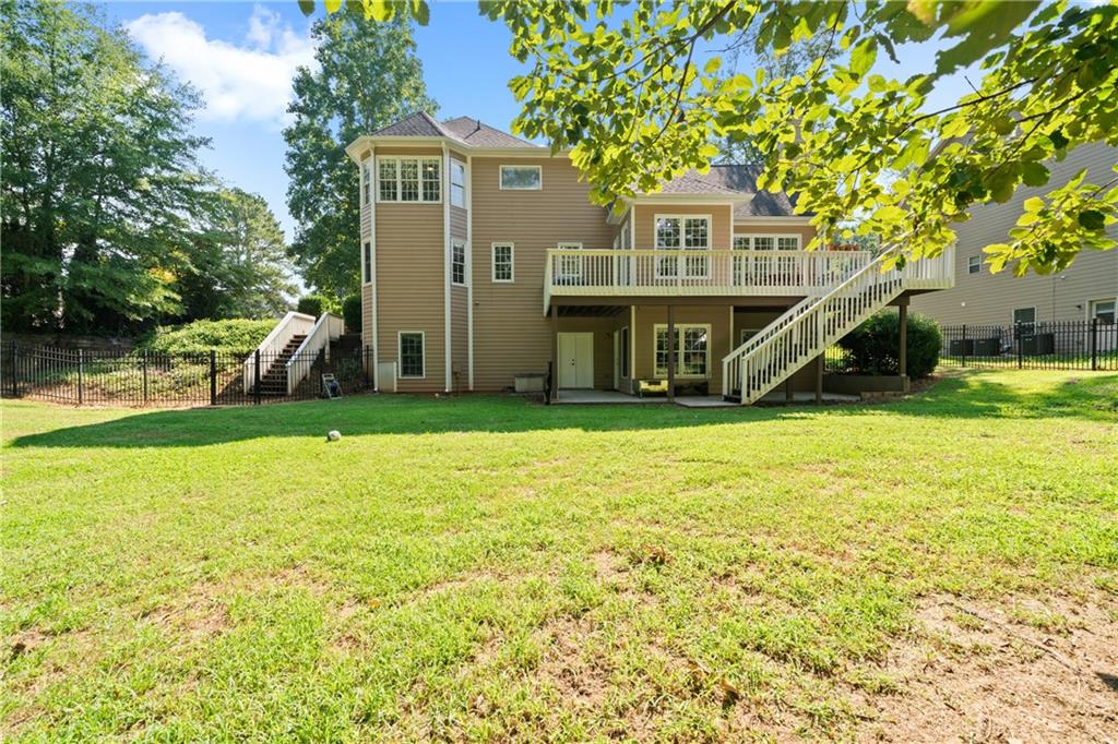 3882 Silk Leaf Way