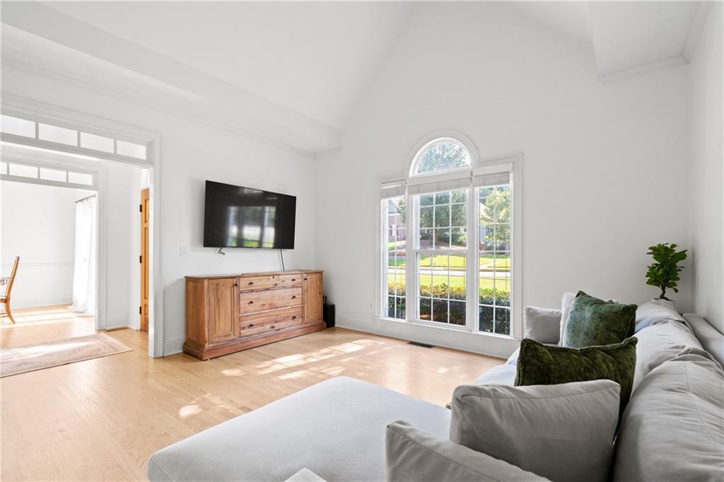 3882 Silk Leaf Way