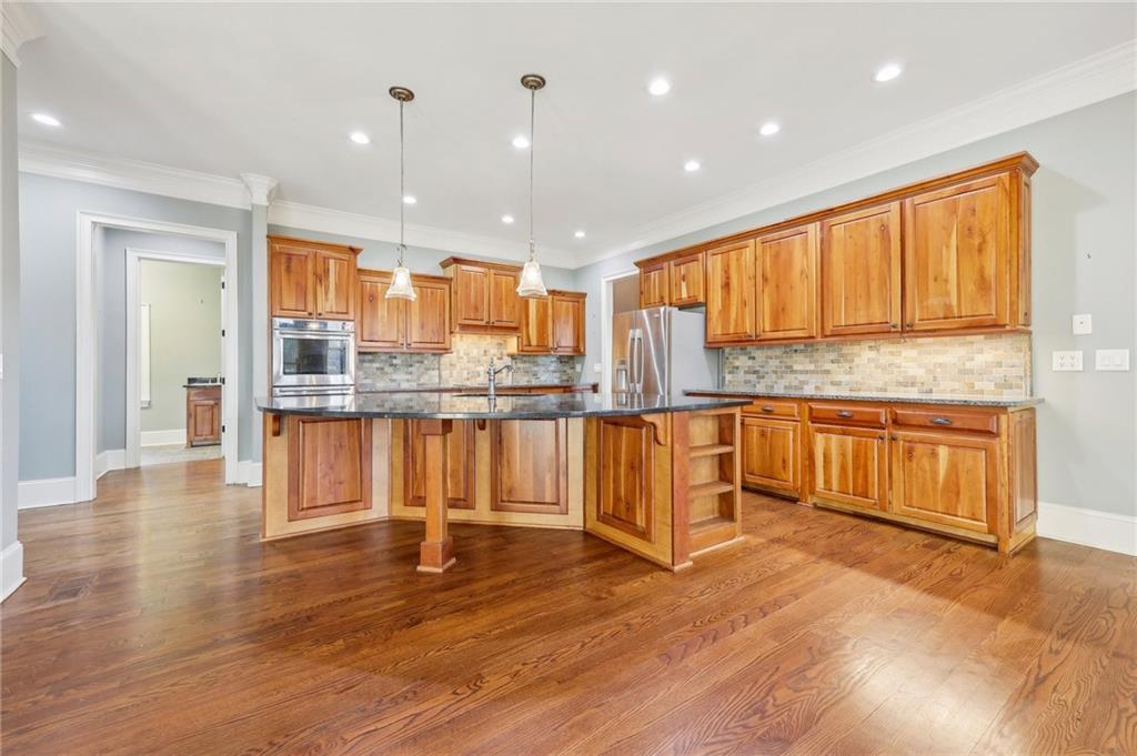 1040 W Magnolia Loop