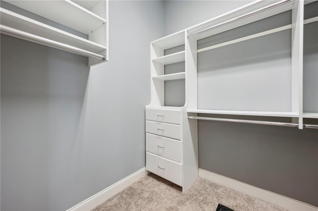 1040 W Magnolia Loop