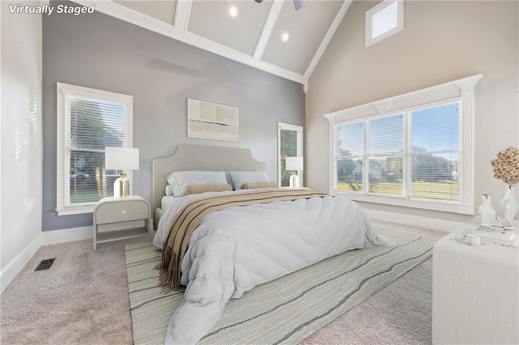 1040 W Magnolia Loop