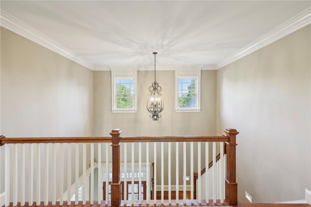 1040 W Magnolia Loop