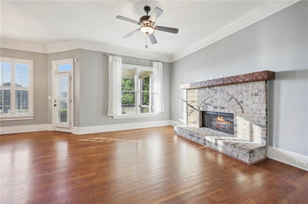 1040 W Magnolia Loop