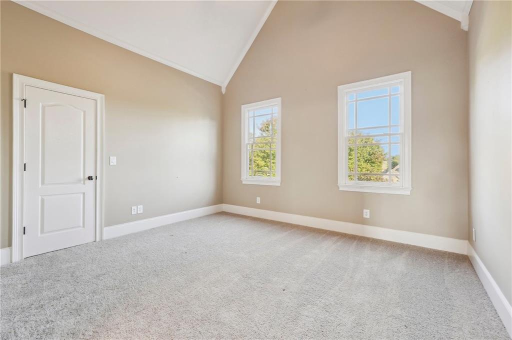 1040 W Magnolia Loop