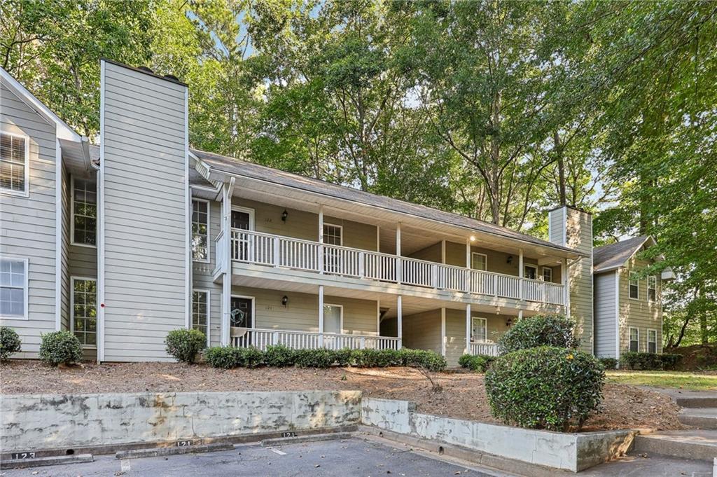122 Sterling Court