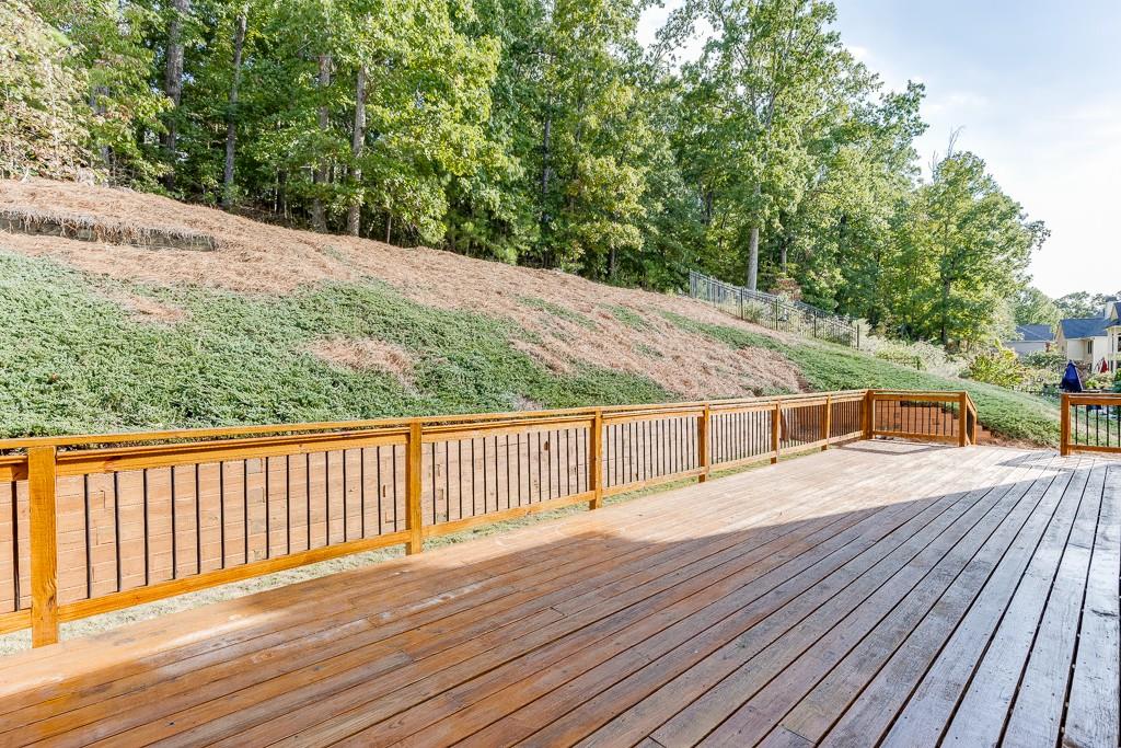 527 Streamwood Ivy Trail