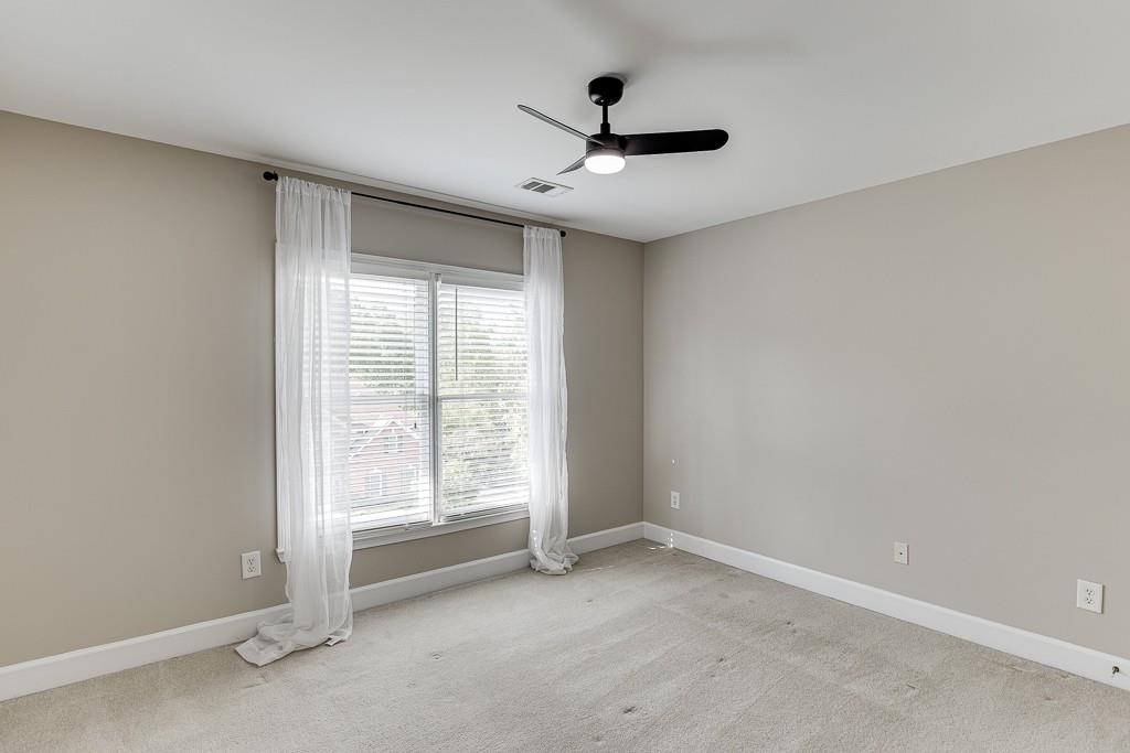 527 Streamwood Ivy Trail
