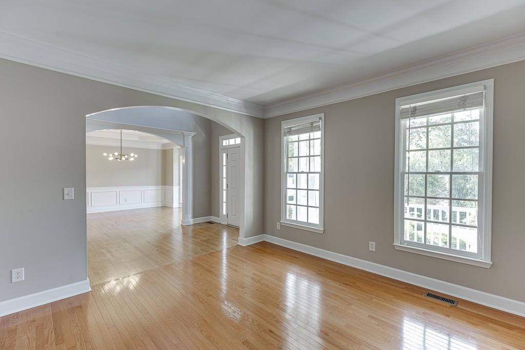 527 Streamwood Ivy Trail