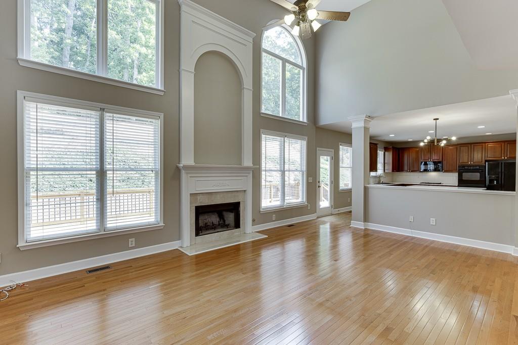 527 Streamwood Ivy Trail