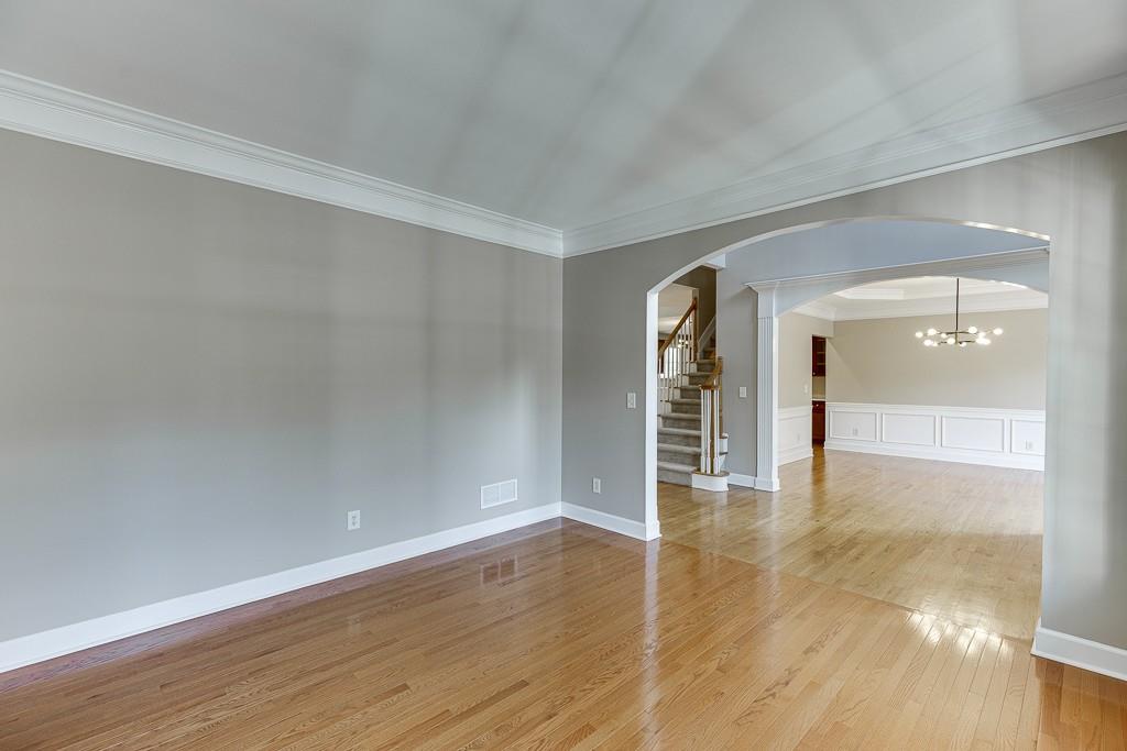 527 Streamwood Ivy Trail