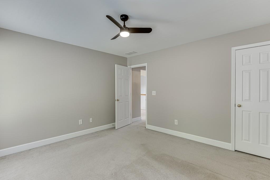 527 Streamwood Ivy Trail