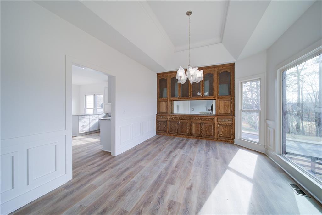 1820 Juliette Lane