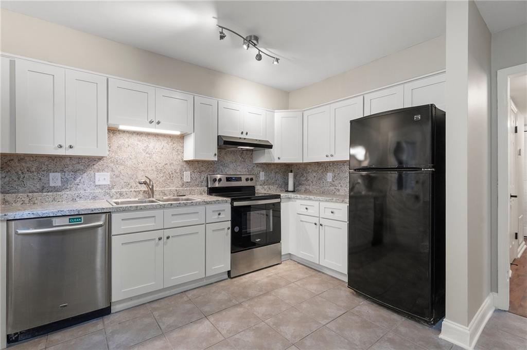 5067 Meadow Lane