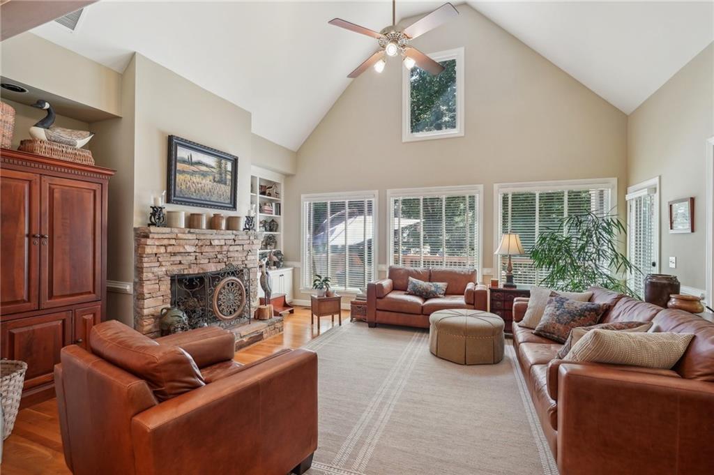 11050 Wilshire Chase Drive