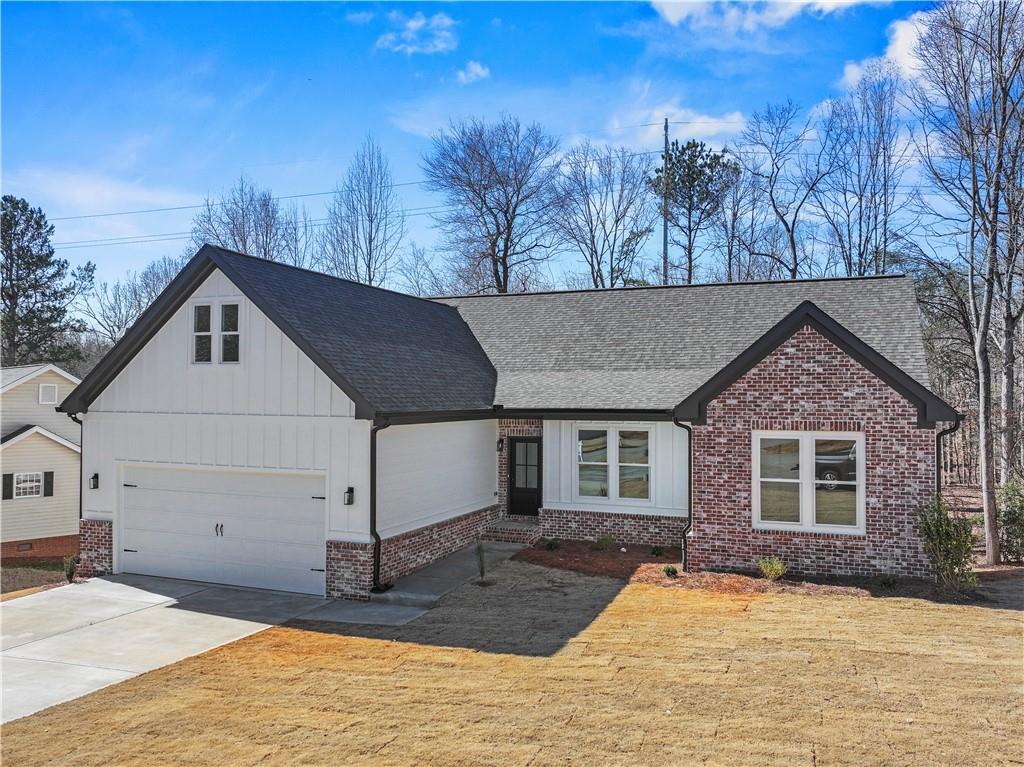 1540 Woodland Court