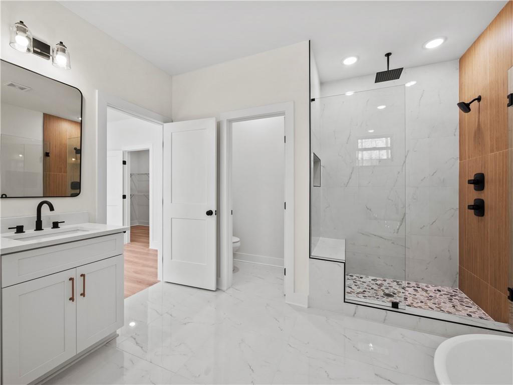 1540 Woodland Court