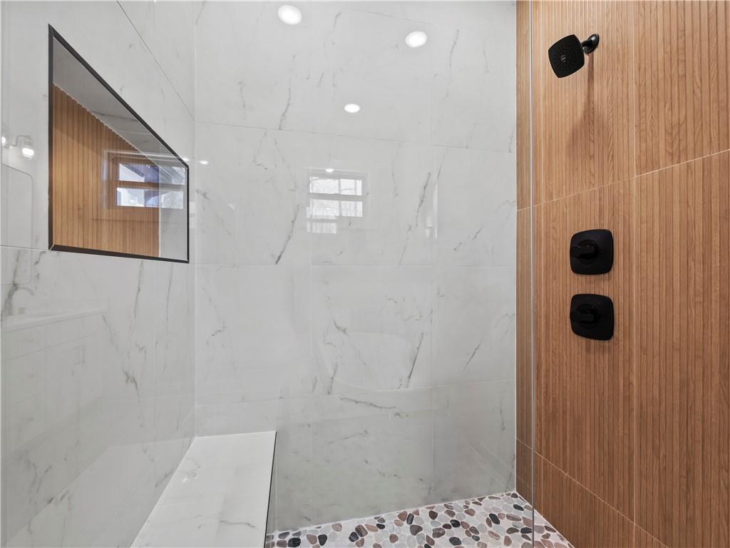 1540 Woodland Court
