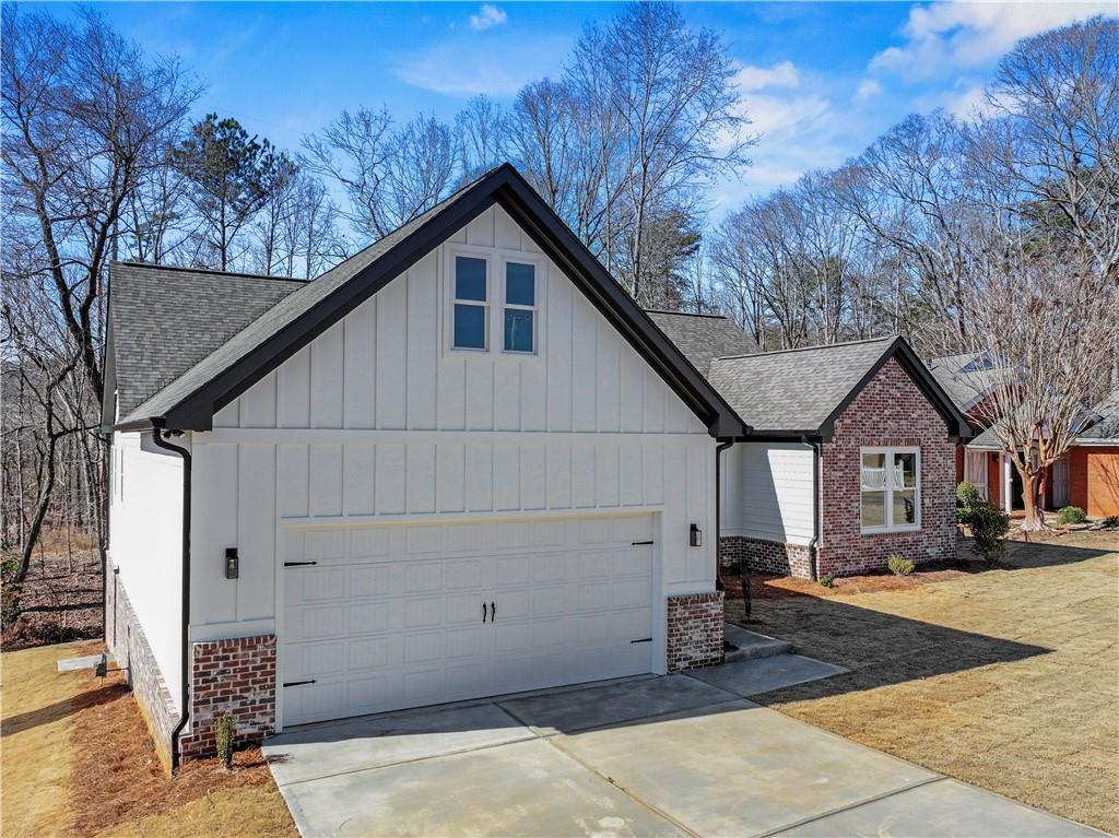 1540 Woodland Court