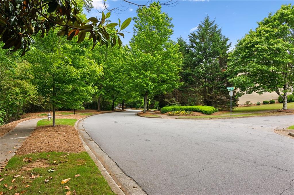 4114 Suwanee Trail Drive