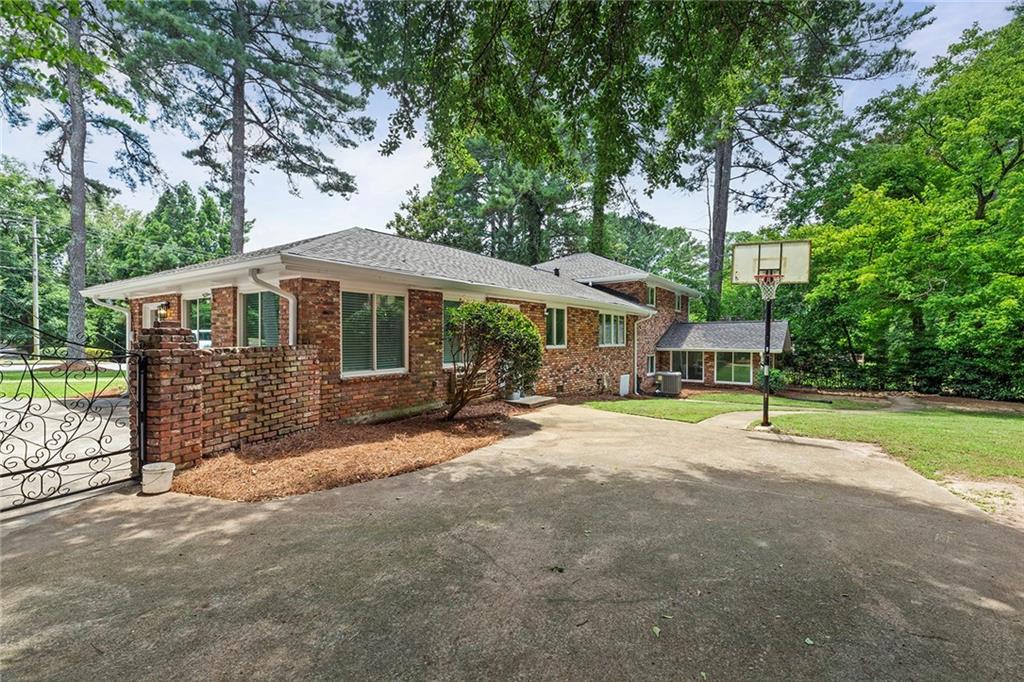 2796 Briarcliff Road NE