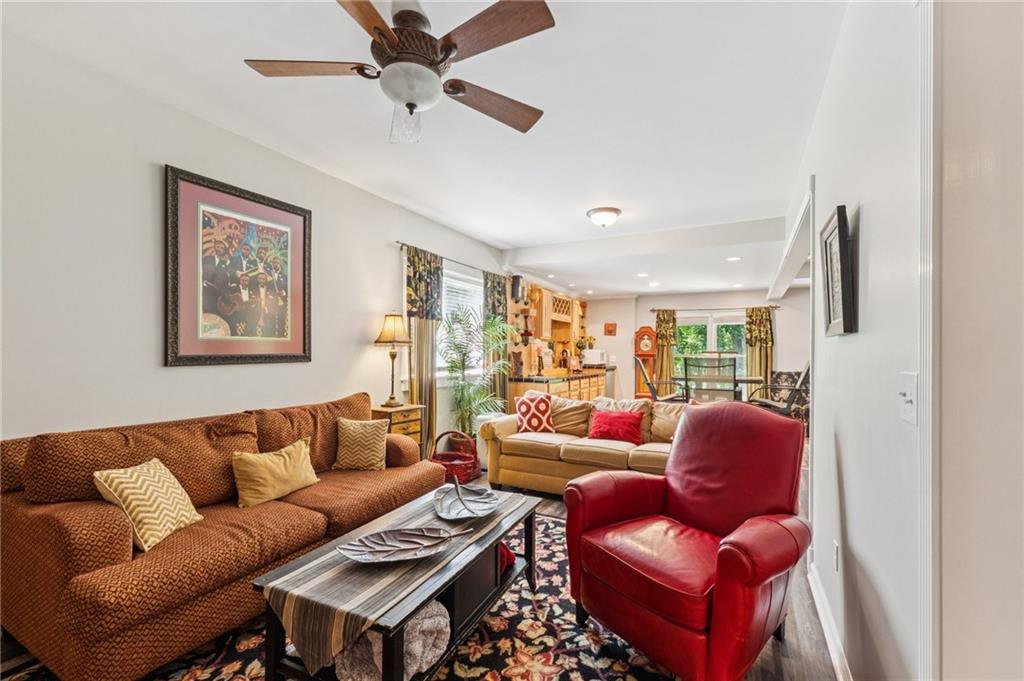 7235 Compton Circle
