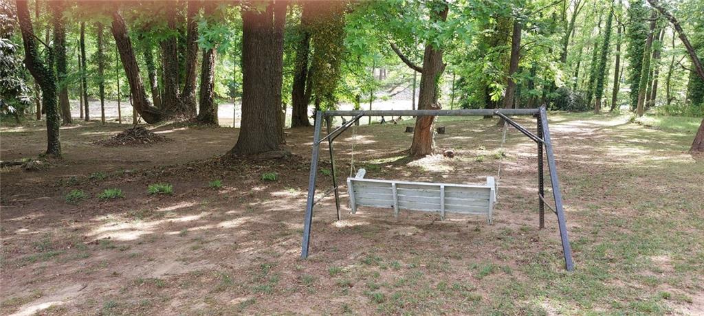 2733 Old Dawsonville Road