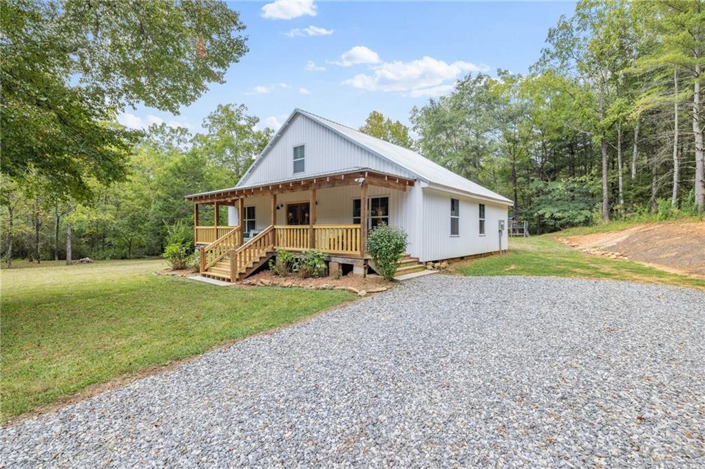 385 Amys Road