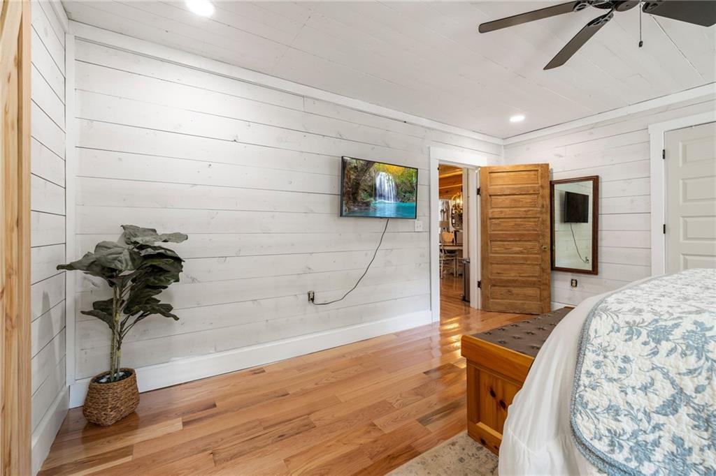 385 Amys Road