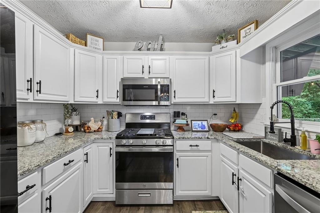155 Mayapple Glen