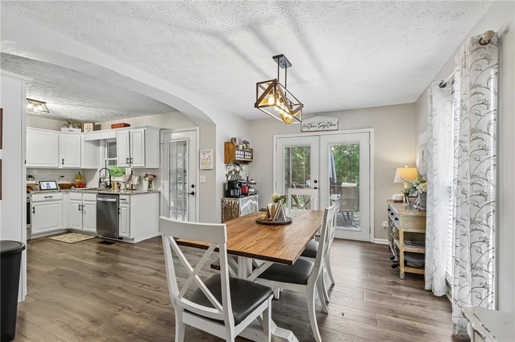 155 Mayapple Glen