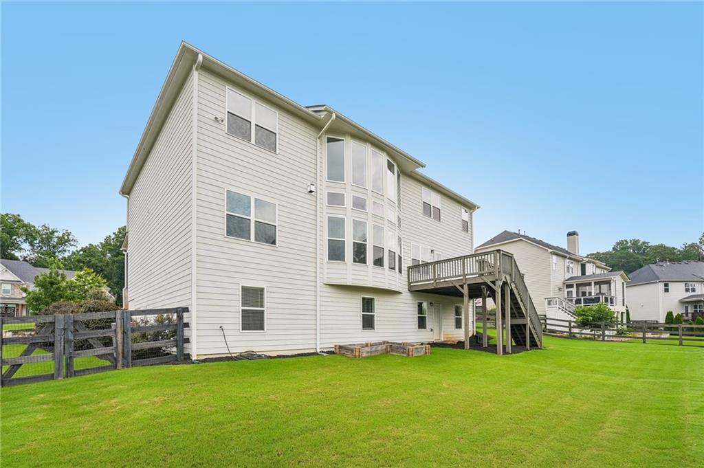 6695 Canyon Cove