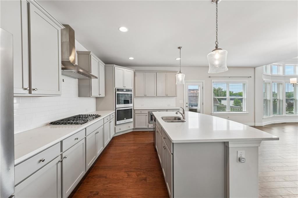6695 Canyon Cove