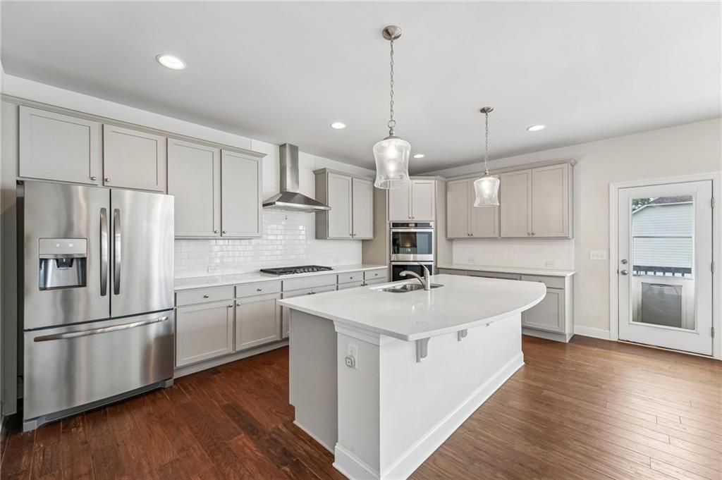 6695 Canyon Cove
