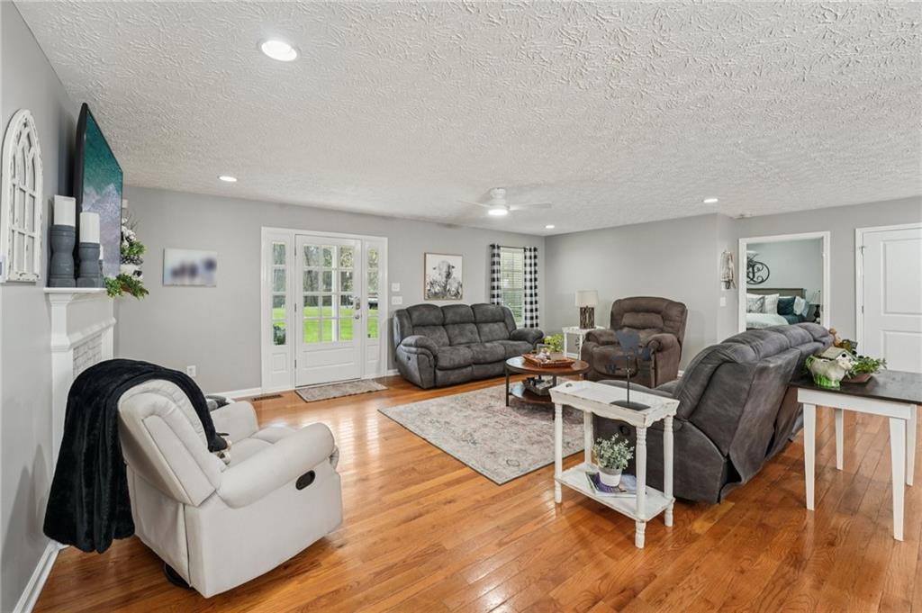 6471 Forsyth Drive
