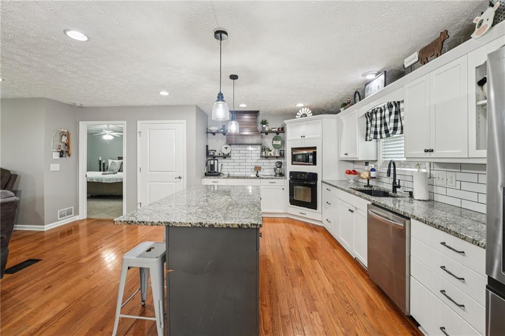 6471 Forsyth Drive