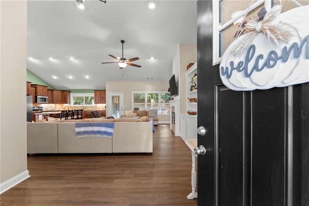 60 Burts Crossing Drrive