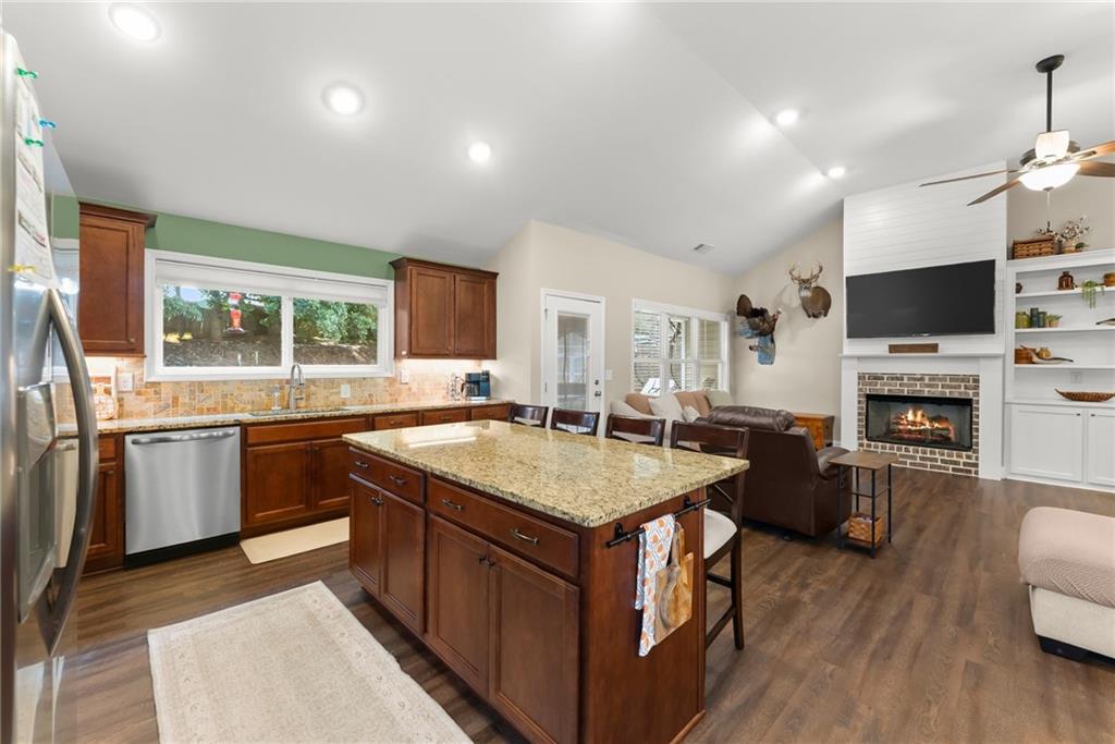 60 Burts Crossing Drrive