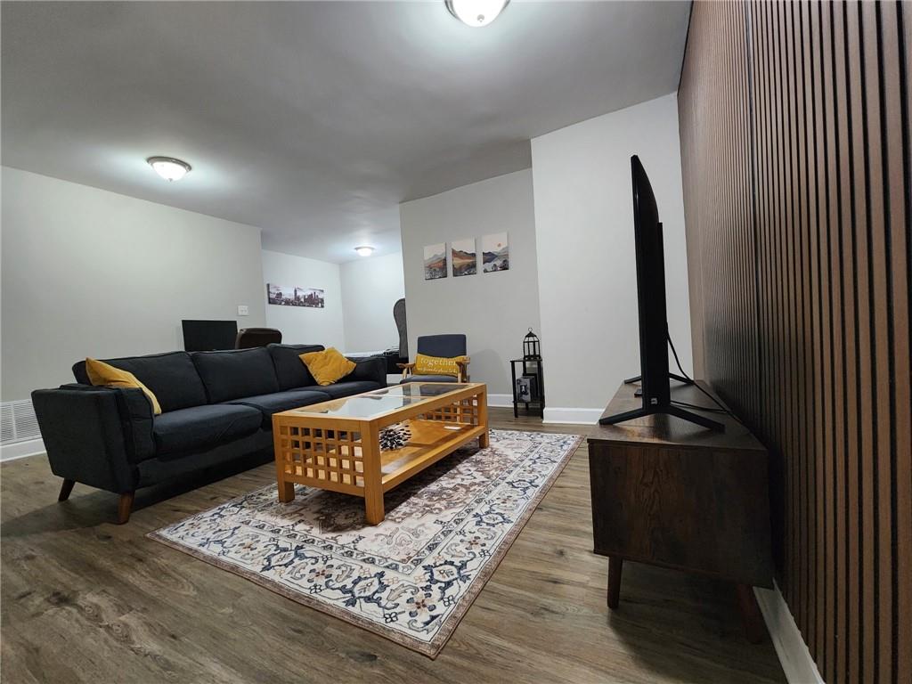 2829 Cobb Place Manor Court