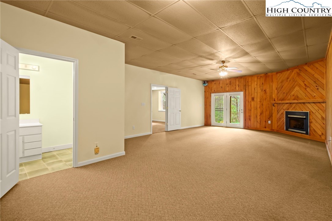 3015 Blowing Rock Boulevard